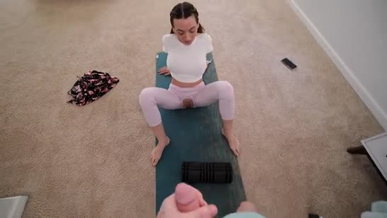 Дырка в лосинах между ног поломала все планы тренировки